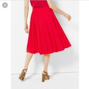 🙊LAST CHANCE 🙊Michael Kors Midi Skirt (NWOT)